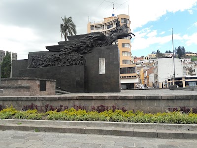 Photos of Plaza Simon Bolivar