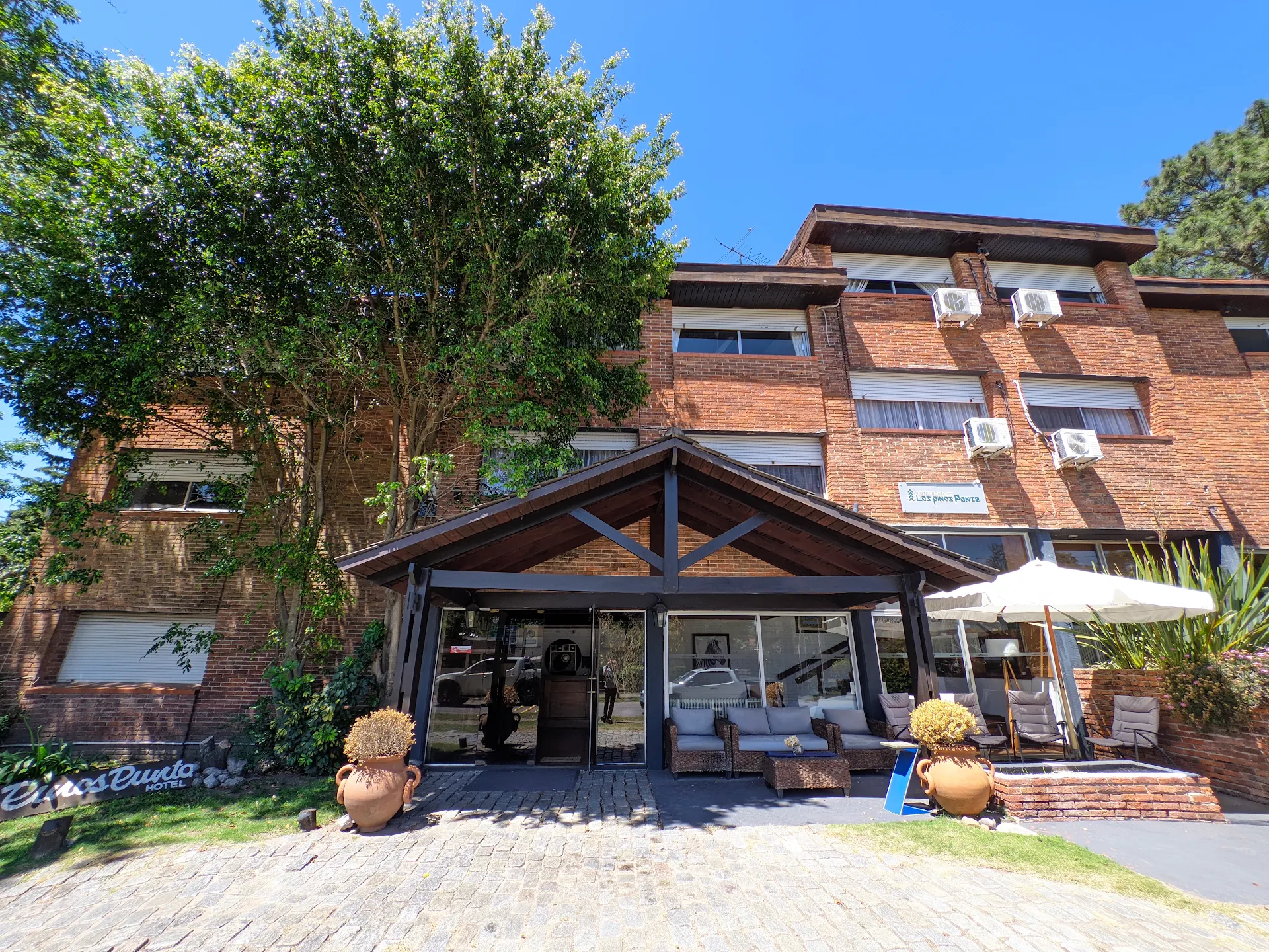 Hotel los pinos
