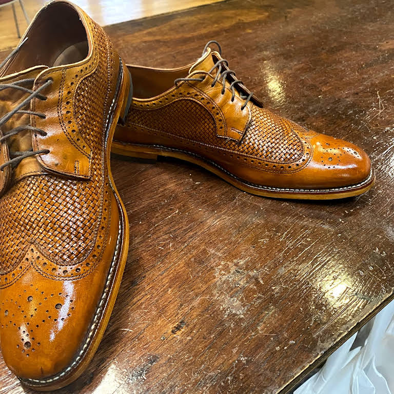 Gomez Show Repair: Shoemaker Extraordinaire - Shaker Life Magazine