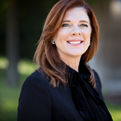 Laura Owen Real Estate, REALTOR , RE/MAX Momentum