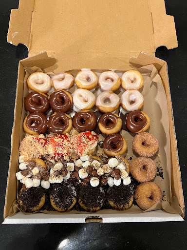 Choco’s Mini Donuts - Visual