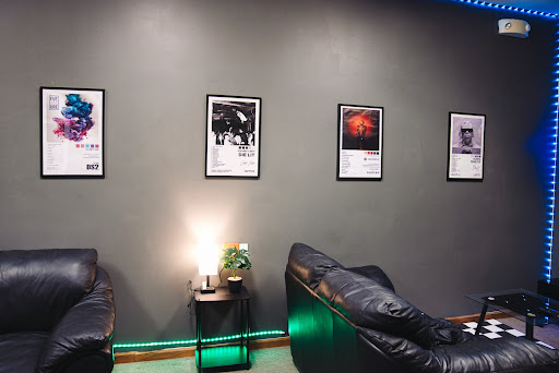V1 Studios - Visual