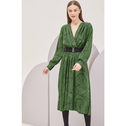 Comentarii opinii despre Happiness