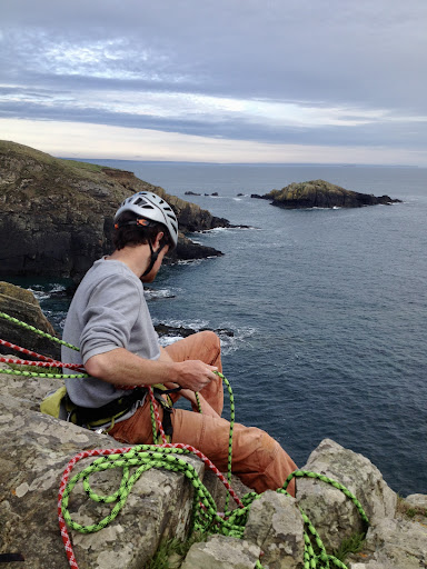 Offset Climbing - Visual
