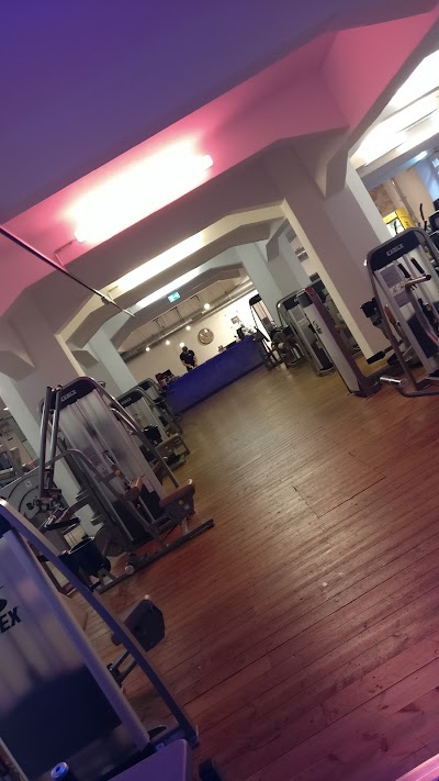 Photos of weller TRAINING