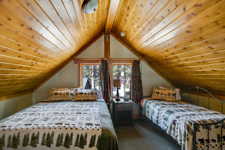 Tamarack Lodge & Resort by null