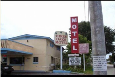 Photos of Three Oaks Motel