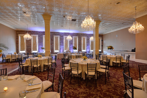 Rick's Chophouse - Visual