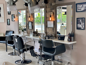 Photo n°2 de Salon de Coiffure C'Katia Le Bouscat à Le Bouscat (Salon de coiffure)