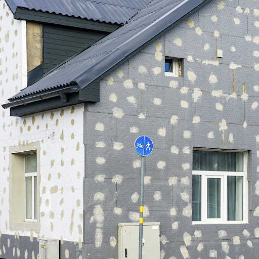 Quand on parle isolation des murs , deux grandes...