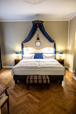 Splendid-Dollmann Hotel by null