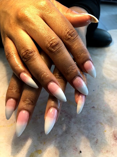 Lucy Nails Spa & Barber