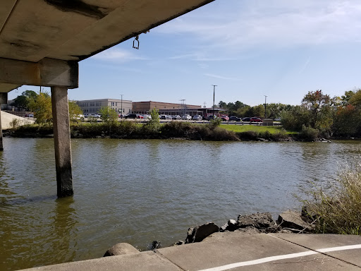 Robert E. Lee High School - Visual