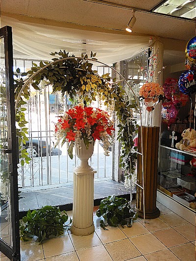 L&J Flower Shop