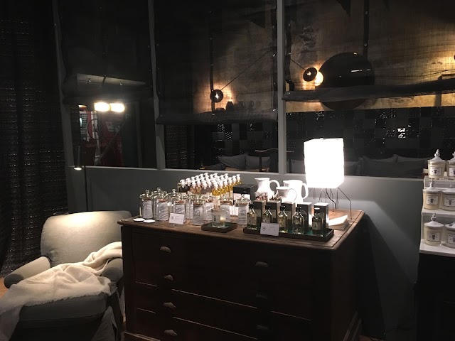 Maison HAND - La TABLE