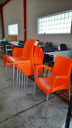 Photo n°12 de meubles-sieges à Soual (Magasin d'ameublement et de décoration)