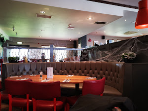 Spruce Goose Beefeater photo