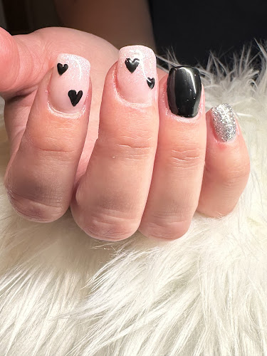 Alchemy Nails interior view
