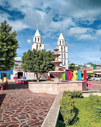 Plaza Principal, La Loma - Thumbnail