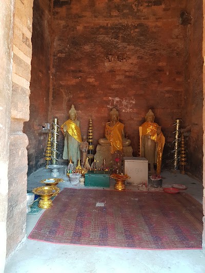 Photos of Preah Theat Thom Temple