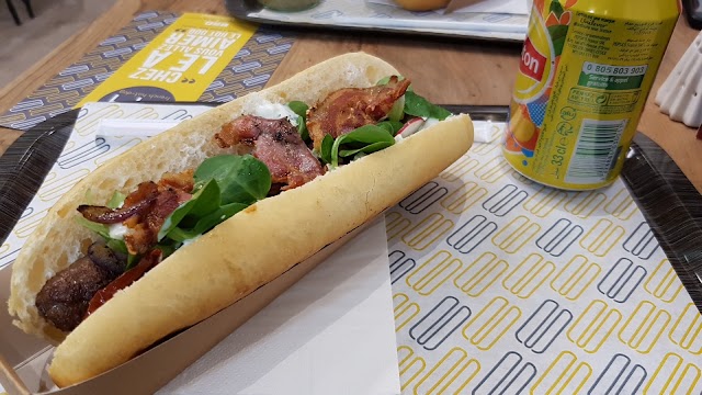 Le A "french hot-dog"