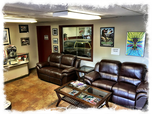Greasy's Garage - Thumbnail
