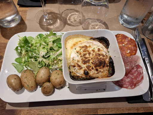 Photo de BISTROT LE JEANNE D ARC à Huismes (37420)