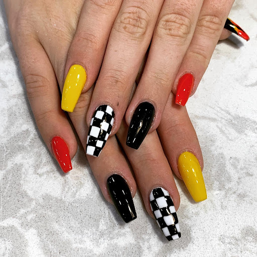 Daisy's Nail & Beauty - Thumbnail