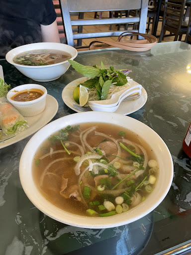 Happy Phở - Visual