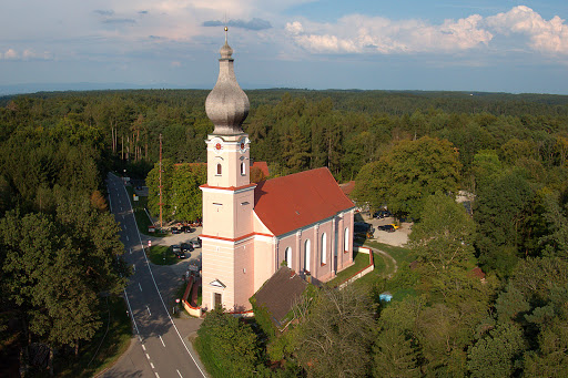 Wallfahrtskirche Hl. Dreifaltigkeit - Moosthenning