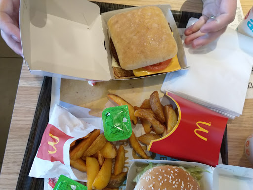 Photo 7 - McDonald's Colombe