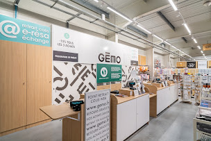 Photo n°4 de GEMO ST YRIEIX LA PERCHE Chaussures et Vêtements à Saint-Yrieix-la-Perche (Magasin de vêtements pour femmes)