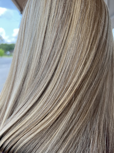A Yellow Door Salon - Thumbnail