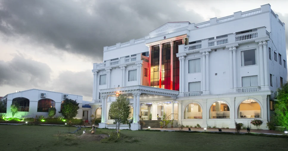 Hotel The Park, Mudhol