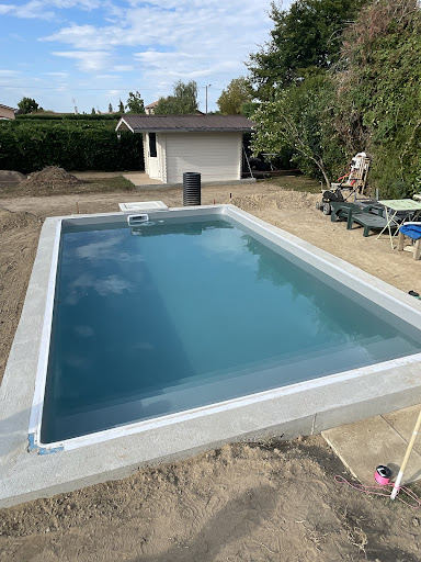 Photo de VK terrassement - Aménagement - Piscine - Maçon