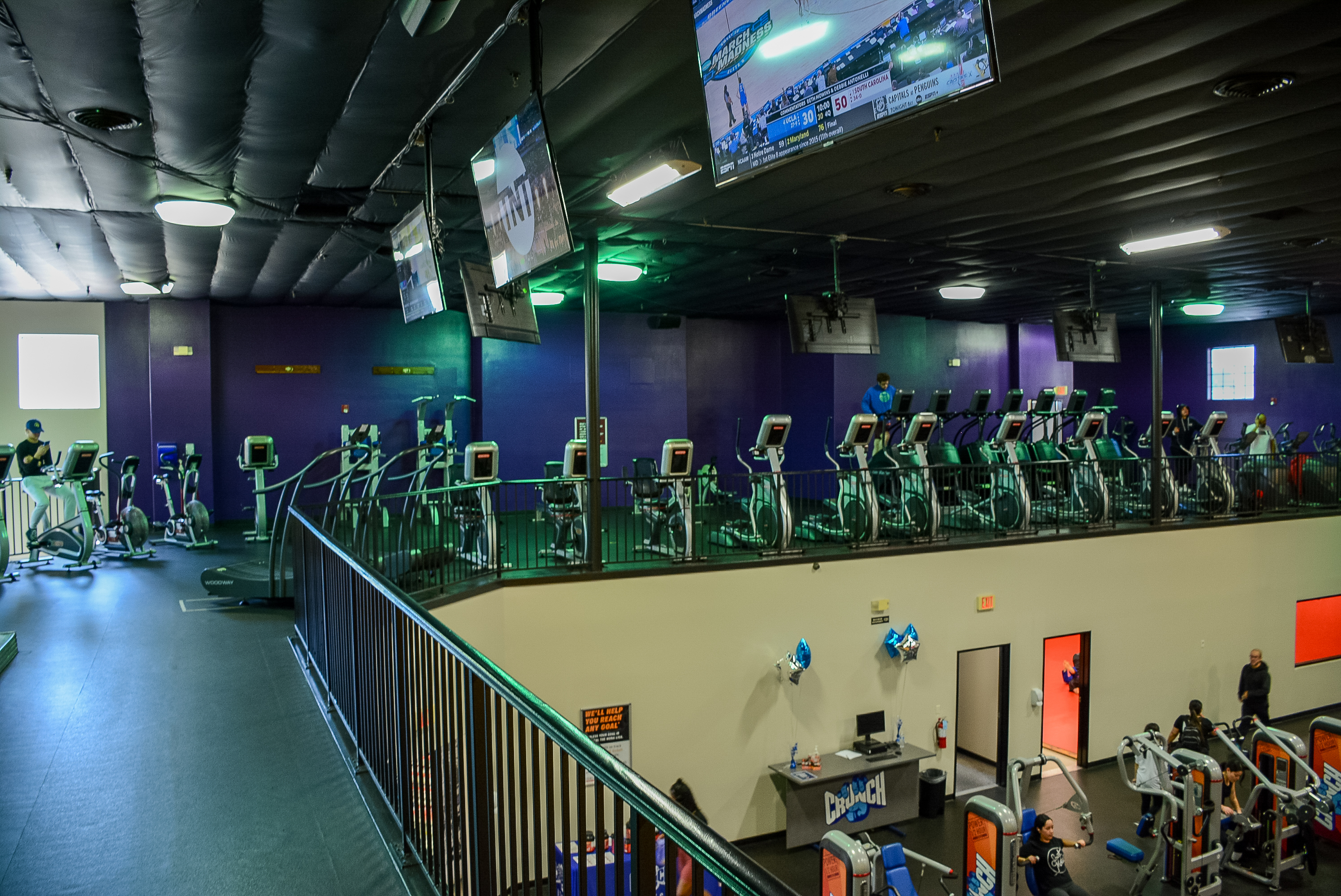 Crunch Fitness photo 4