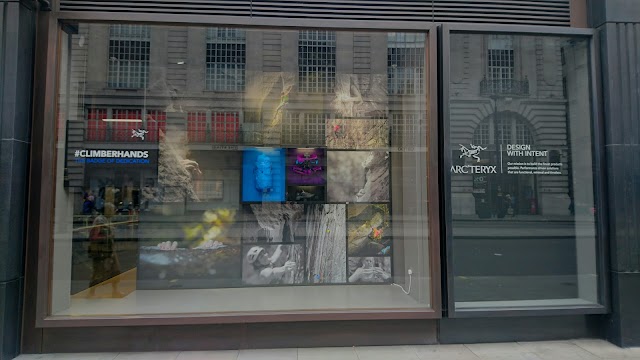 Arc'teryx Piccadilly London Store
