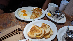 Huckleberry's Breakfast & Lunch photo