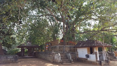 Photos of Dambadeniya Sri Wijayasundaraaraama Raja Maha Viharaya ශ්&zwj;රී විජයසුන්දරාරාම රාජමහා විහාරය