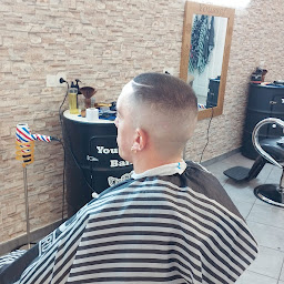 Photo n°19 de COIFFEUR BARBIER YOUSSEF KING à Alès (Salon de coiffure)