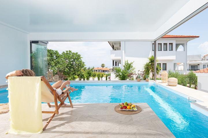 Flegra Palace by null