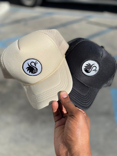 BLACKSWAN CLOTHING - Thumbnail