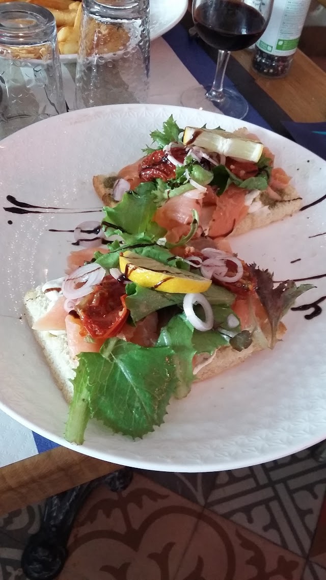 Sans Gêne Restaurant