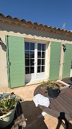 Photo n°1 de Menuiferm à Pertuis (Atelier de menuiserie)