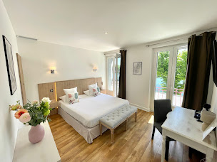 Photo n°1 de Hôtel Les Deux Côteaux à Tain-l'Hermitage (Hôtel)