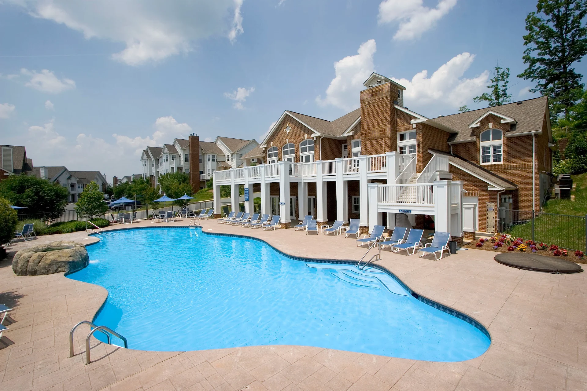 Carriage Hill Apartments
