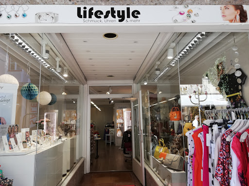 Lifestyle Schmuck und Accessoires - Thumbnail