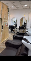 Photo n°1 de L’ Atelier d’Eline / Head Spa à Varreddes (Salon de coiffure)