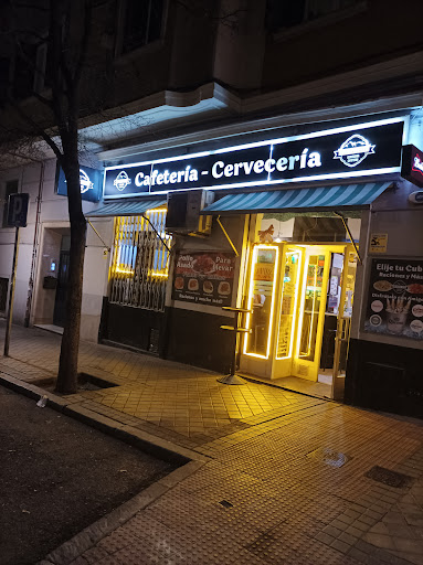 Cafetería cervecería