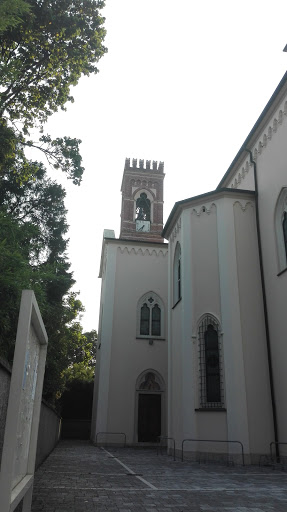 Chiesa Parrocchiale del Sacro Cuore di Gesù in Belvedere di Tezze sul Brenta - Thumbnail